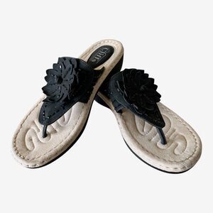 Cliffs by White Mountain Womens Wedge 8 M Black Thong Floral Sandals Shoes